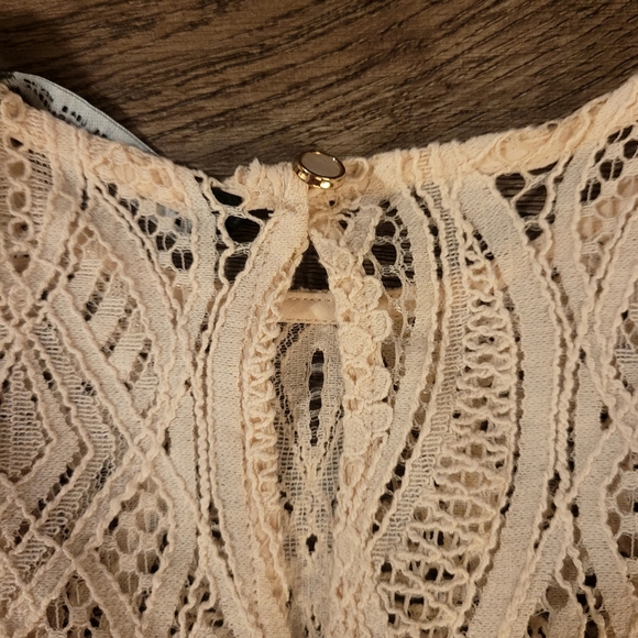 Zara Ruffled Lace Top - Picture 6 of 6